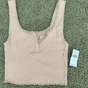 Cream American Eagle tank